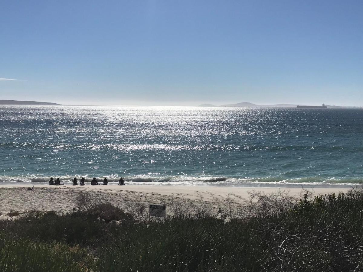 Clam Lagoon Langebaan Esterno foto